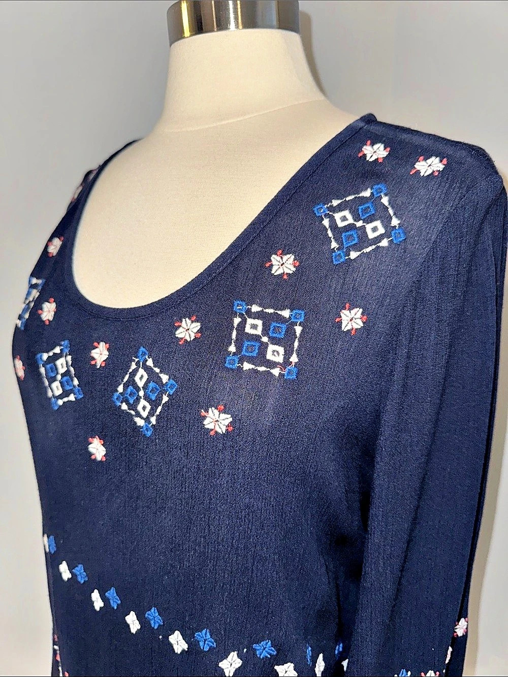 Gap Women's Geometric Embroidered  Boho Tunic Top Navy Medium